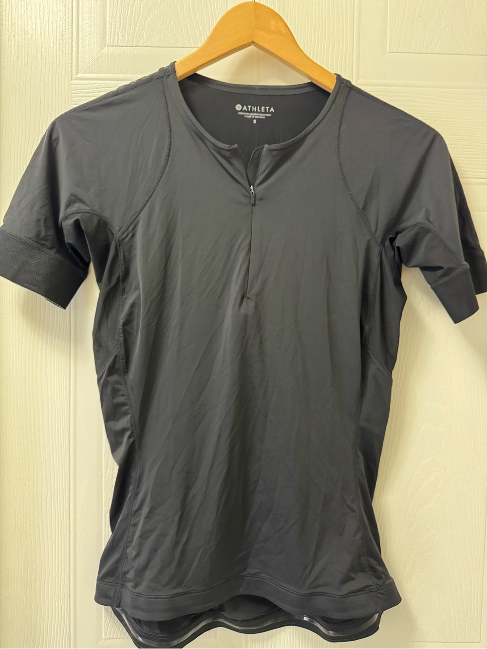 Athleta velo cycle